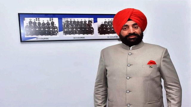 PIC7 Governor Lt. Gurmeet Singh